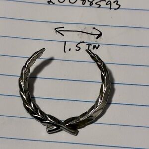 Rare OEM Vintage Chrome Cadillac Wreath #20088593 Authentic General Motors (1)